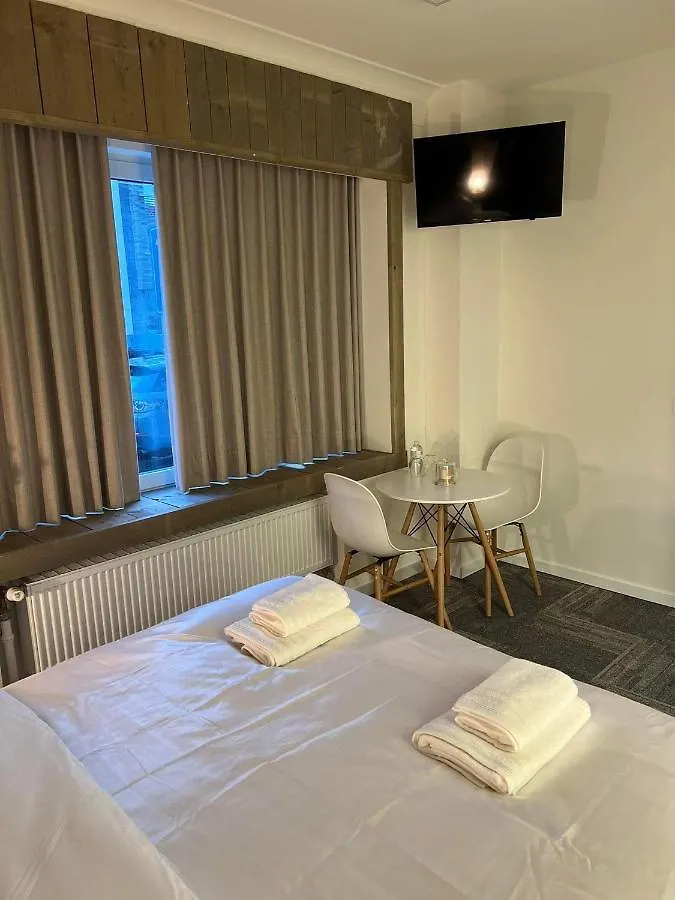 Mooie Kamer In Centrum Brugge Met Badkamer 0*, Bruges